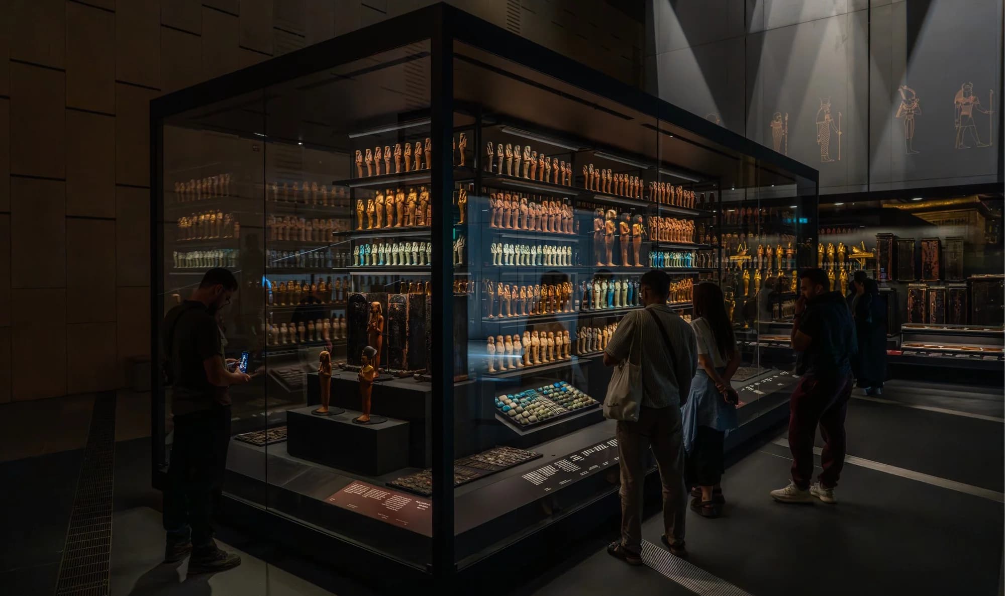 Glasbau Hahn museum display cases housing Egyptian artefacts